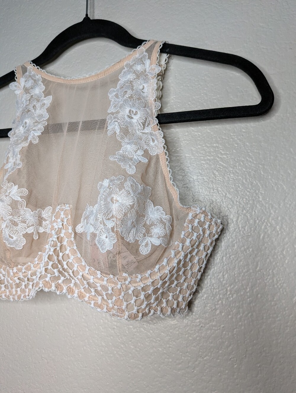 New Victoria's Secret Dream Angels Tan High Neck Embroidered Floral Bra 34C NWT - Picture 2 of 7